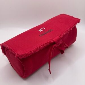 CHANEL - N°1 DE CHANEL 2-Pc. Revitalizing & Nourishing Skincare Set